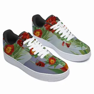 Men Tulips Low Top Shoes