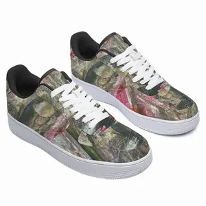 Men Aura Low Top Shoes