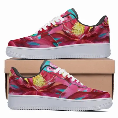 Men Bright Pink Peony Flower Acrylic Low Top Shoes