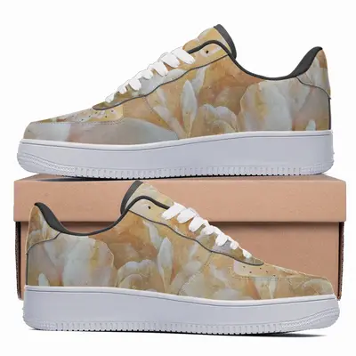 Men Gold Flower Low Top Shoes