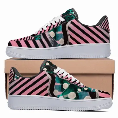 Men Pink Green Black Abstract Low Top Shoes