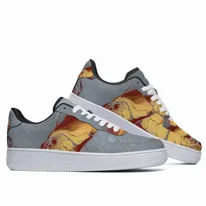 Men Fan Tail Low Top Shoes