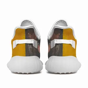 Men Little Girl With A Fox Y350V1 Casual Sneakers