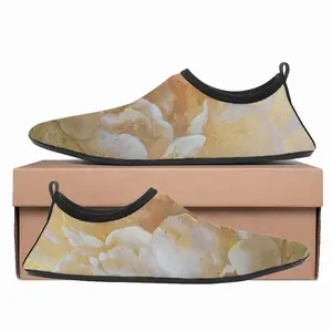 Men Gold Flower Diving Beach Shoes