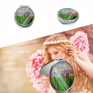 Green Ismy Valley Portable Makeup Mirror