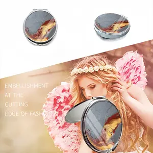 Fan Tail Portable Makeup Mirror