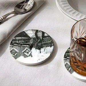 Old Yard In Winter Ceramic Coaster (Round)