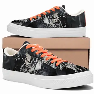 Men Maverick Low Top Canvas Shoes