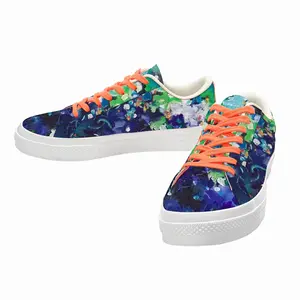 Men Whispers In The Night Low Top Canvas Shoes