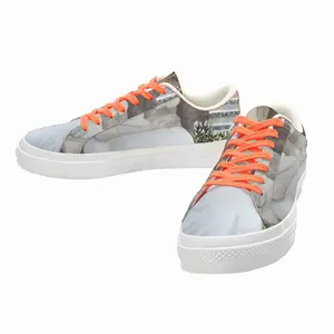 Men She Would Find No Solace Here Low Top Canvas Shoes