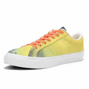 Men Light Tunnel Low Top Canvas Shoes