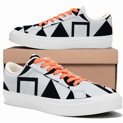 Men Crescent Low Top Canvas Shoes