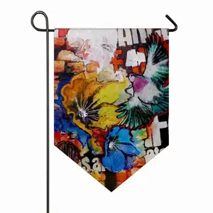 Printemps Urbain Triangular Garden Flag (Multi-Size)