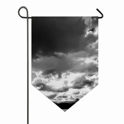 Snowy Ben Hope Triangular Garden Flag (Multi-Size)