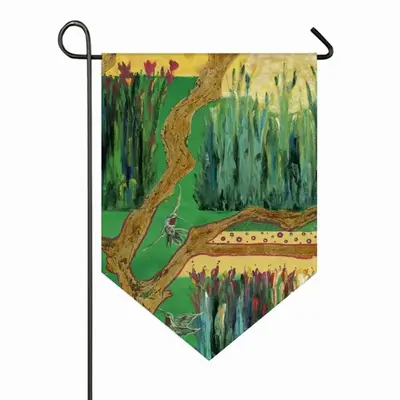 Hummingbird’S Paradise Triangular Garden Flag (Multi-Size)