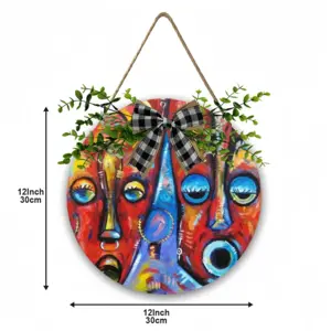 King And Queen Wooden Hanging Board (Circular)