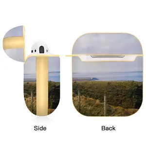 Bird Colonely At Duncansby Head Airpods 2 Case (Hard Shell, Golden)