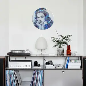 Unforgettable Marylin Round Iron Painting