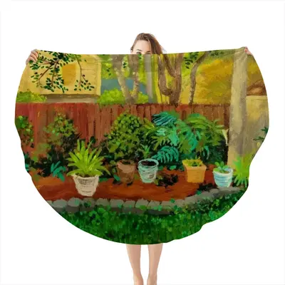 Backyard Garden With Yellow House Flannel Blanket (Round)