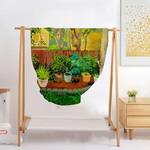 Backyard Garden With Yellow House Flannel Blanket (Round)