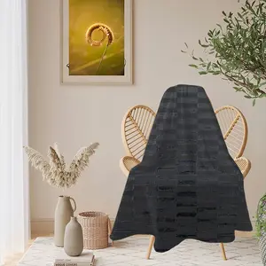 Black Flannel Blanket (Round)