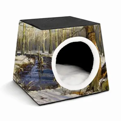 Early Spring Realism Pet Kennel