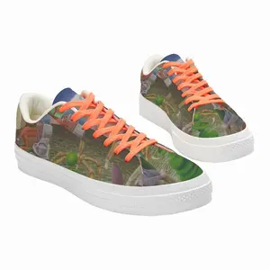 Men Along The Border Of Dream Low Top Canvas Shoes