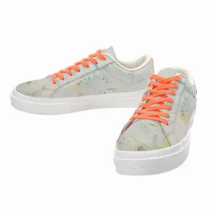 Men Identity Low Top Canvas Shoes