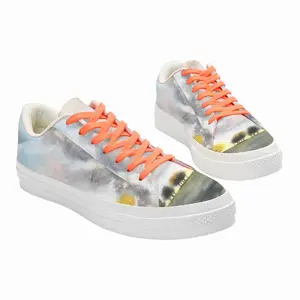 Men Waking Dreaming Low Top Canvas Shoes