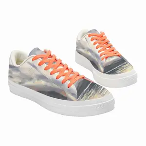 Men Breaking Light Low Top Canvas Shoes