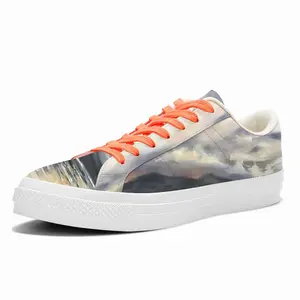 Men Breaking Light Low Top Canvas Shoes