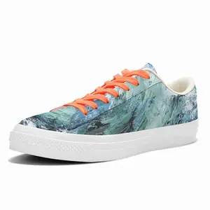 Men Dancing With Waves Low Top Canvas Shoes