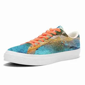 Men In The Blue Low Top Canvas Shoes