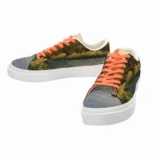 Men Boats In Central Park Low Top Canvas Shoes