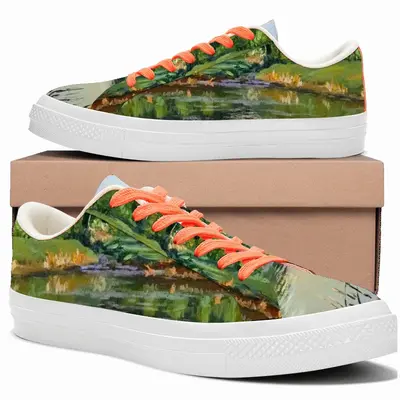 Men Shallow Pond Landscape Low Top Canvas Shoes