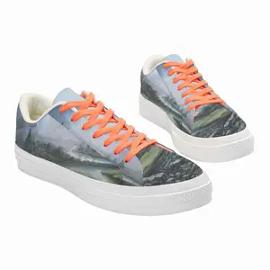 Men Outer Space Landscape Low Top Canvas Shoes