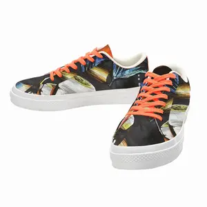 Men Call Low Top Canvas Shoes