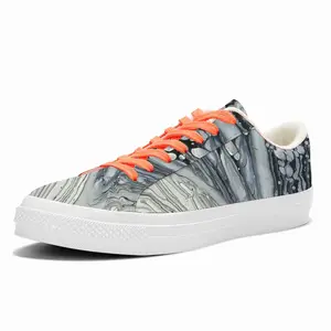 Men Checkmate Low Top Canvas Shoes