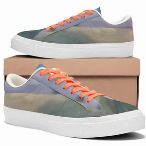 Men In The Cool Breeze Low Top Canvas Shoes