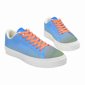 Men Watching The Sunset Low Top Canvas Shoes