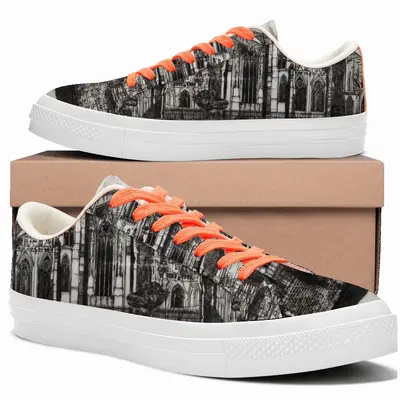 Men Notre Dame De Paris Low Top Canvas Shoes