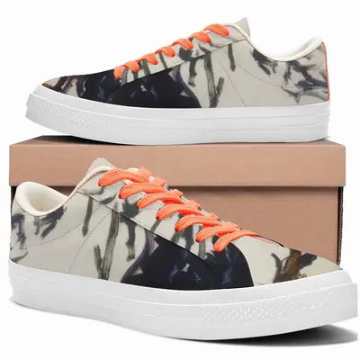 Men From The Back Low Top Canvas Shoes