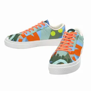 Men Dance In The Waves Low Top Canvas Shoes