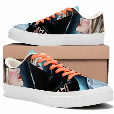 Men The Helmet Low Top Canvas Shoes