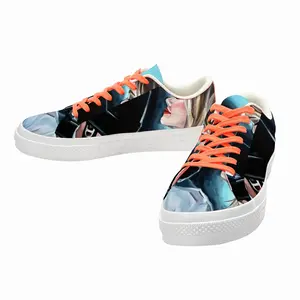 Men The Helmet Low Top Canvas Shoes