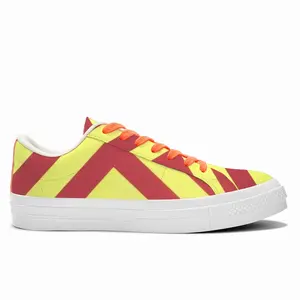 Men Danger Low Top Canvas Shoes