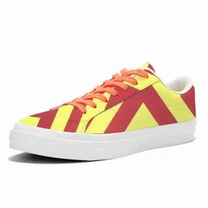 Men Danger Low Top Canvas Shoes