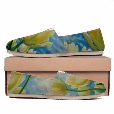 Men White Tulips And Spring Sky Flat Shoes