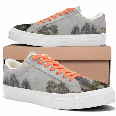 Men Krasnoye On The Volga Low Top Canvas Shoes