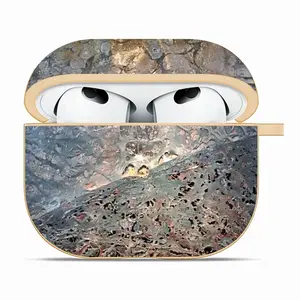 Magma Airpods 3 Case (Hard Shell, Golden)